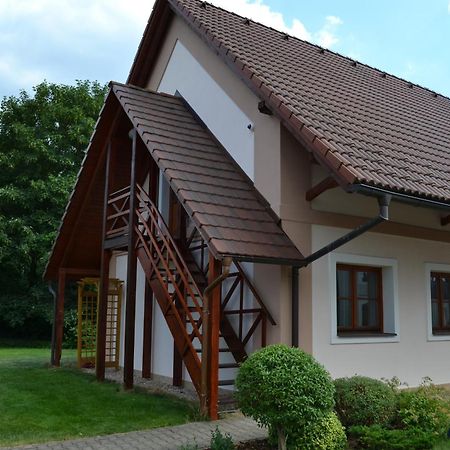 Penzion Nad Oborou Hradec Kralove Luaran gambar