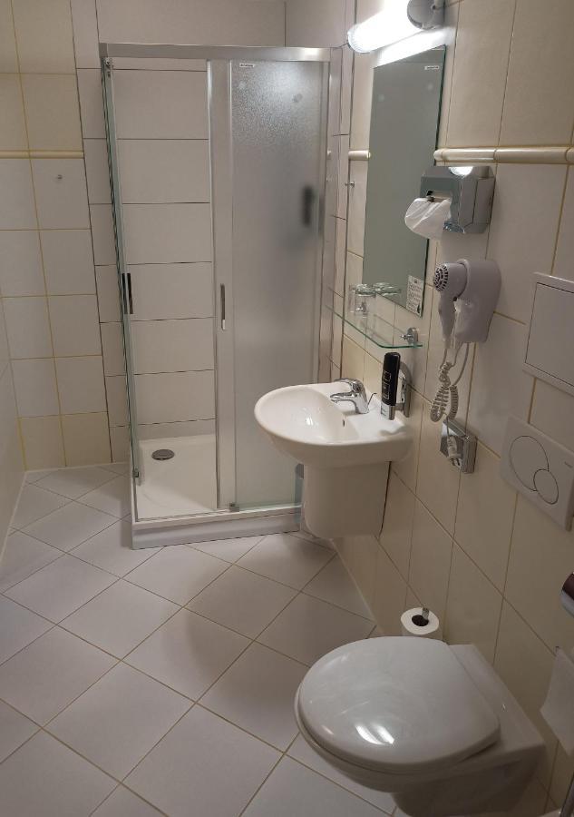 Penzion Nad Oborou Hradec Kralove Luaran gambar