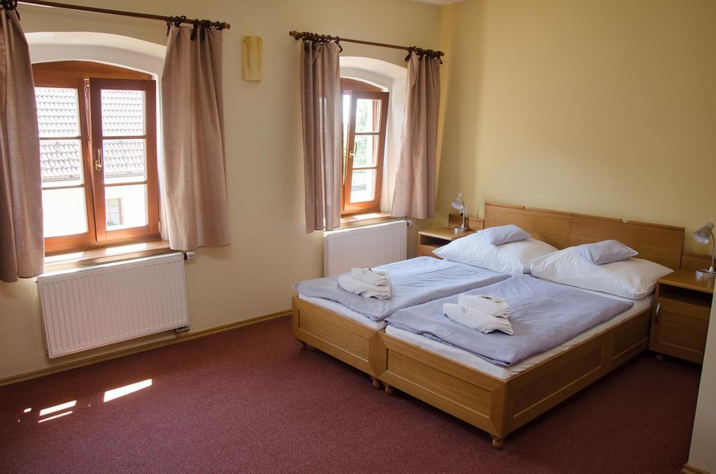 Penzion Nad Oborou Hradec Kralove Luaran gambar