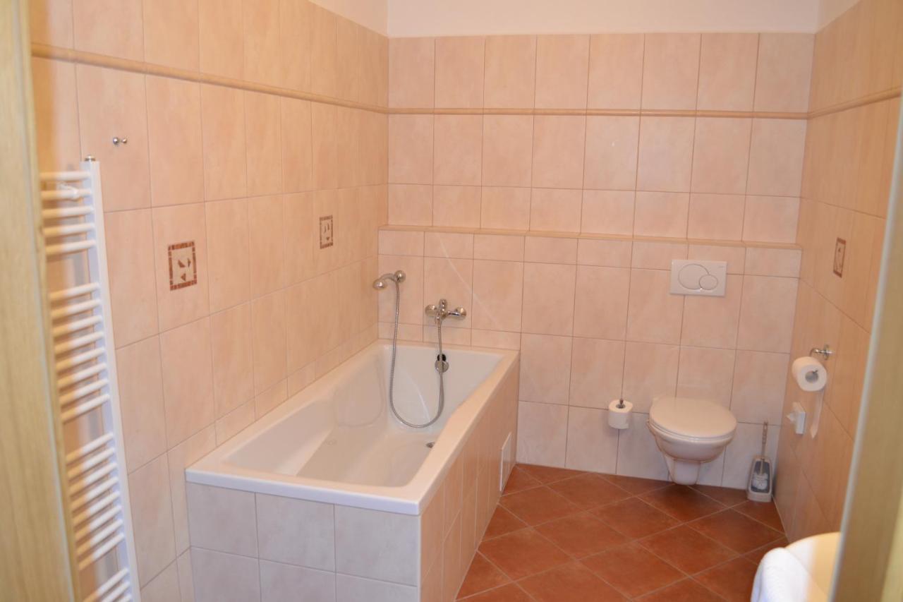 Penzion Nad Oborou Hradec Kralove Bilik gambar